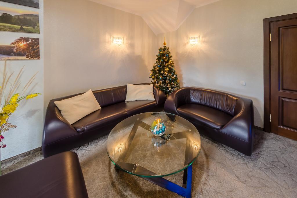 Gallery Of Mountains Holiday Home Yasinia Ruang foto