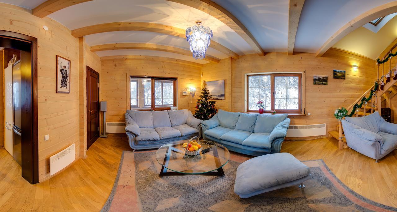Gallery Of Mountains Holiday Home Yasinia Bagian luar foto