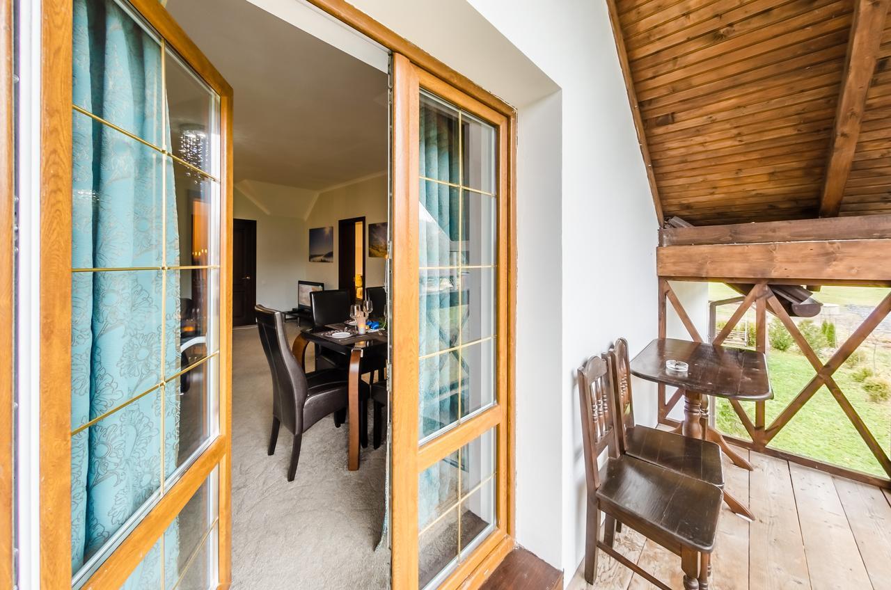 Gallery Of Mountains Holiday Home Yasinia Ruang foto